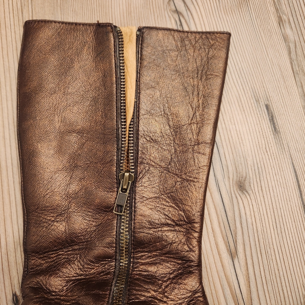 Born Leather Knee High Rider Zip Up Boot - Picture 12 of 16